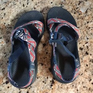 Women’s size 8 chacos